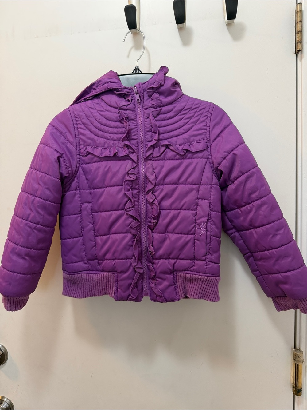 Girls' Purple Hooded Ruffle Puffer Jacket Size 5/6 Tinkerbell & Friends on Back